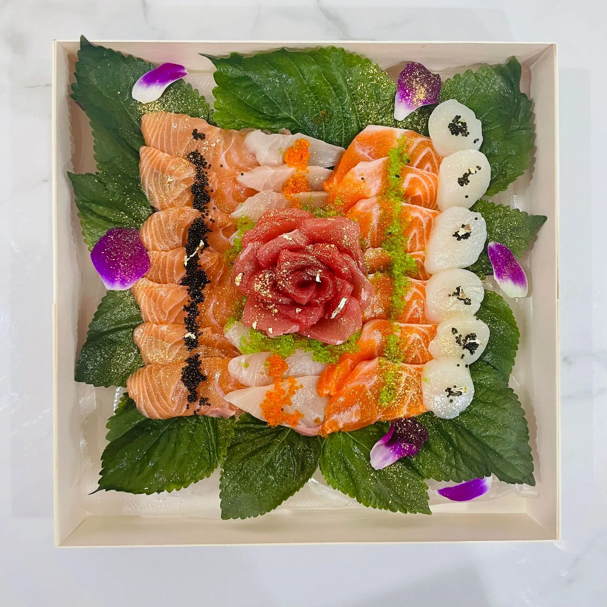 Unfinished Wooden Take Out Sushi Box To Go Sashimi Sushi Rolls Container With Plastic Lid