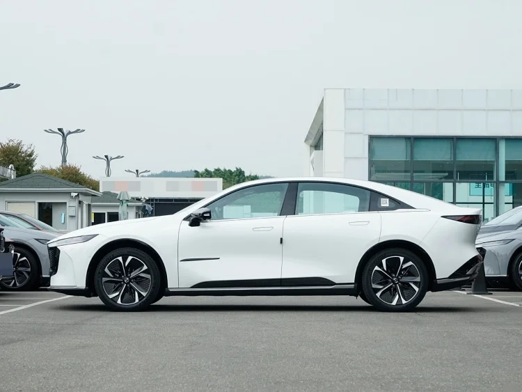 Mazda electric car sedan EZ-6 600 noble version as used car export