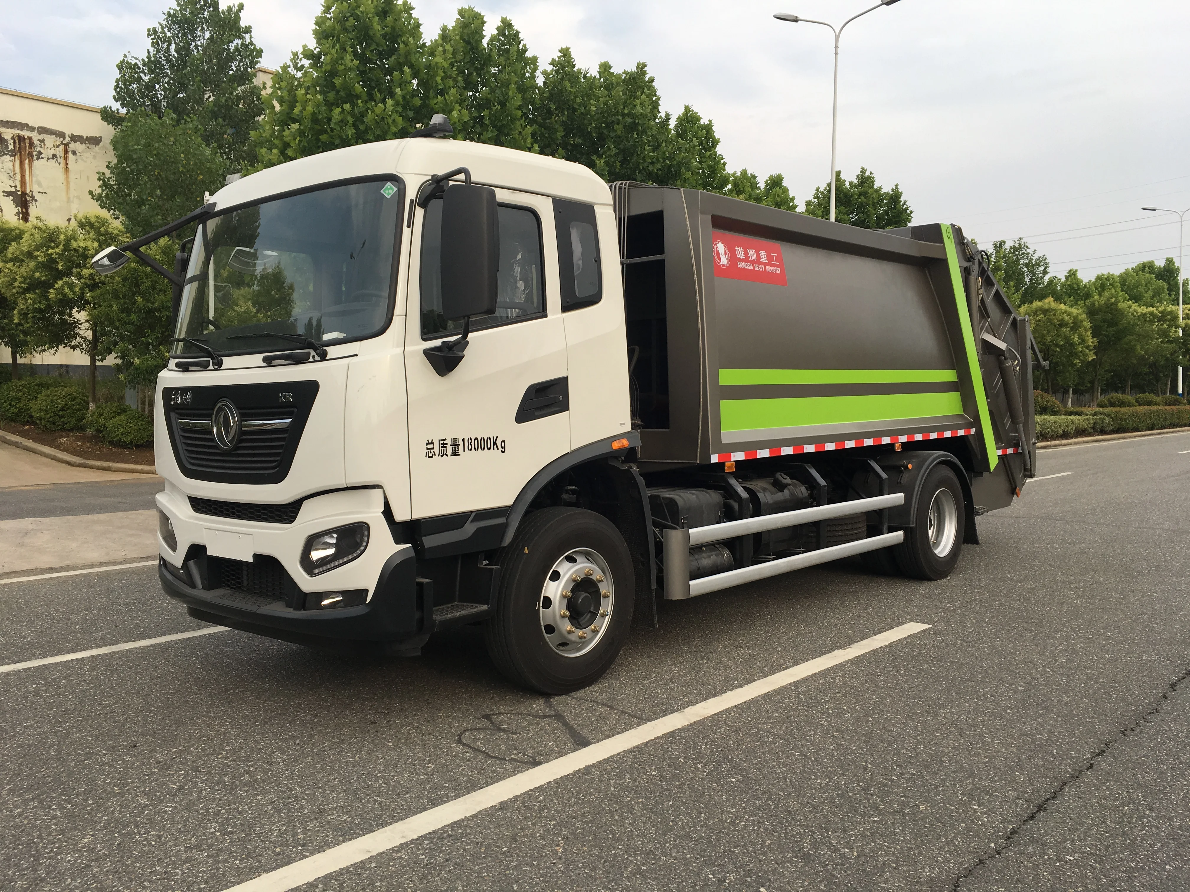 Высококачественный цветной дизайн DongFeng 18 тонн новый дизельный сборщик мусора 4x2