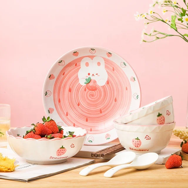 Creative Microwave Bowls Set Cartoon Diner Set Plate Ceramic Strawberry Rabbit Dinner Service Dinnerware Set