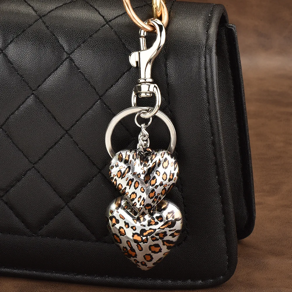 Factory Direct European American Cross-Border Explosion New Leopard Key Chain Fashion Car Bag Pendant Stainless Steel Jewelry