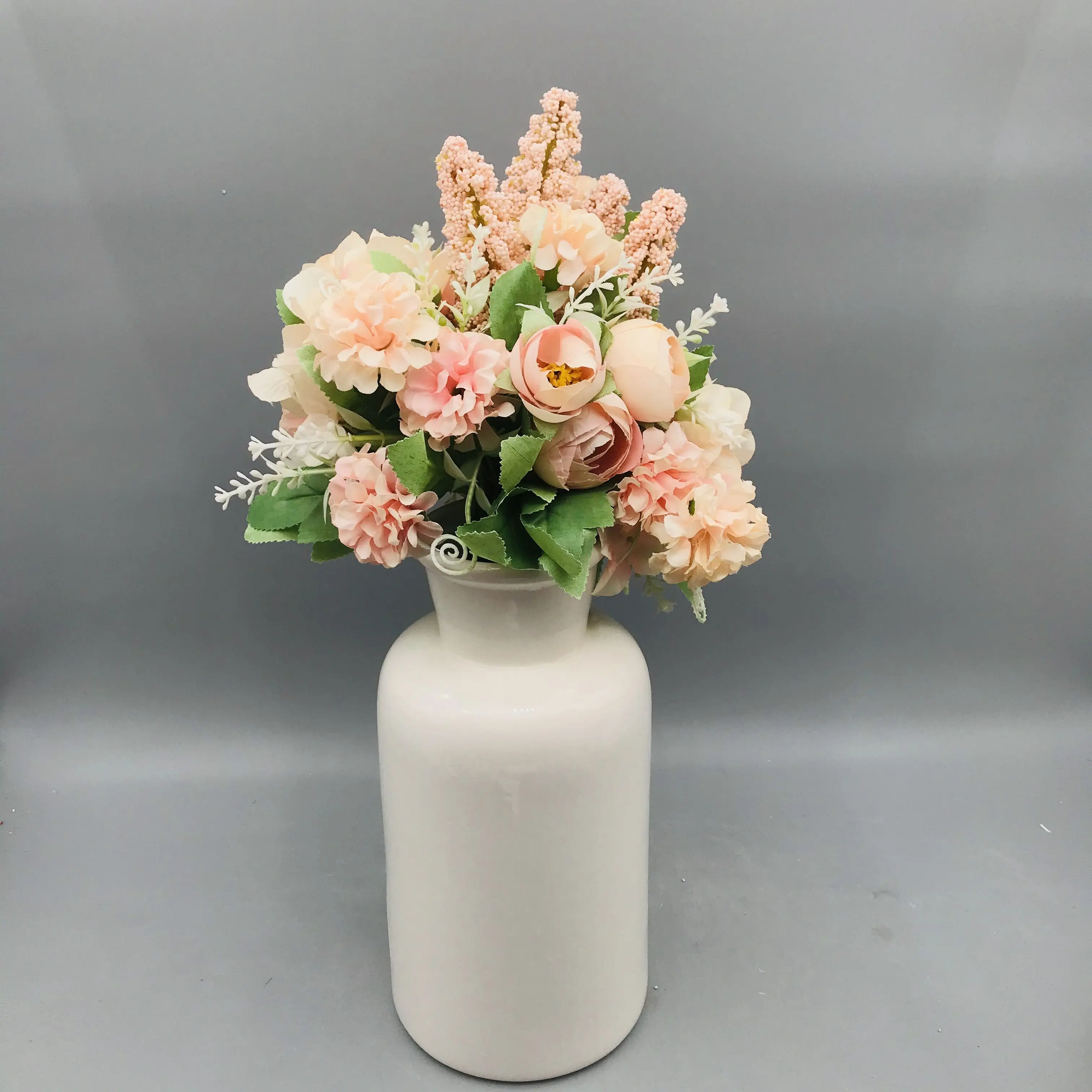 Hot products bottle shape glazed white porcelain flower vase