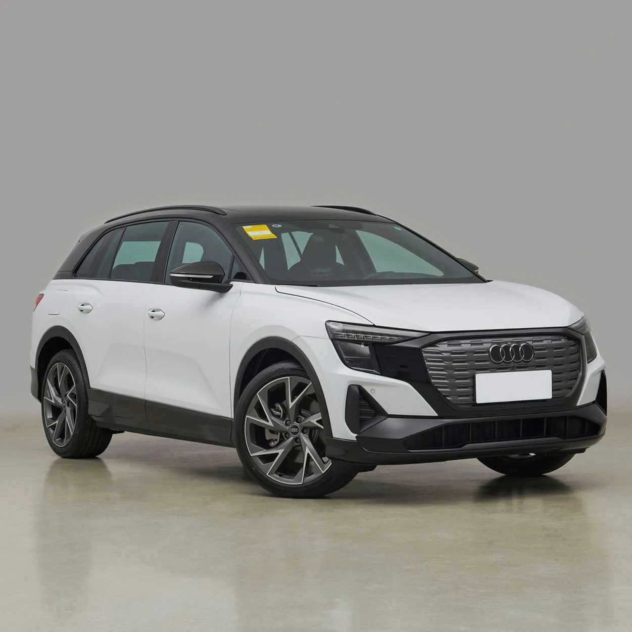 Luxurious Audi Q5 E-Tron 2024 Electrical Car High Speed New Energy Vehicle 4 Wheel Drive Pure Electric Car