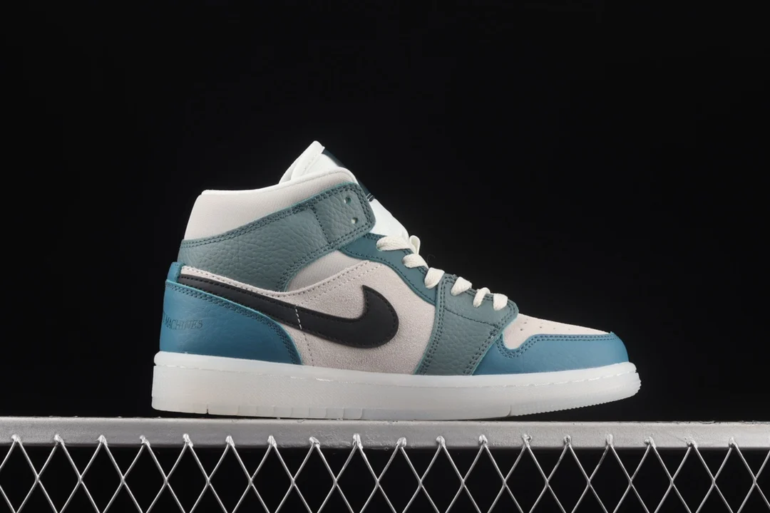 Popular Original Quality Nike Air Jordan 1 Mandarin Duck Color Classic Men Shoes Culture Basketball Shoes Nike Men Shoe Sneakers