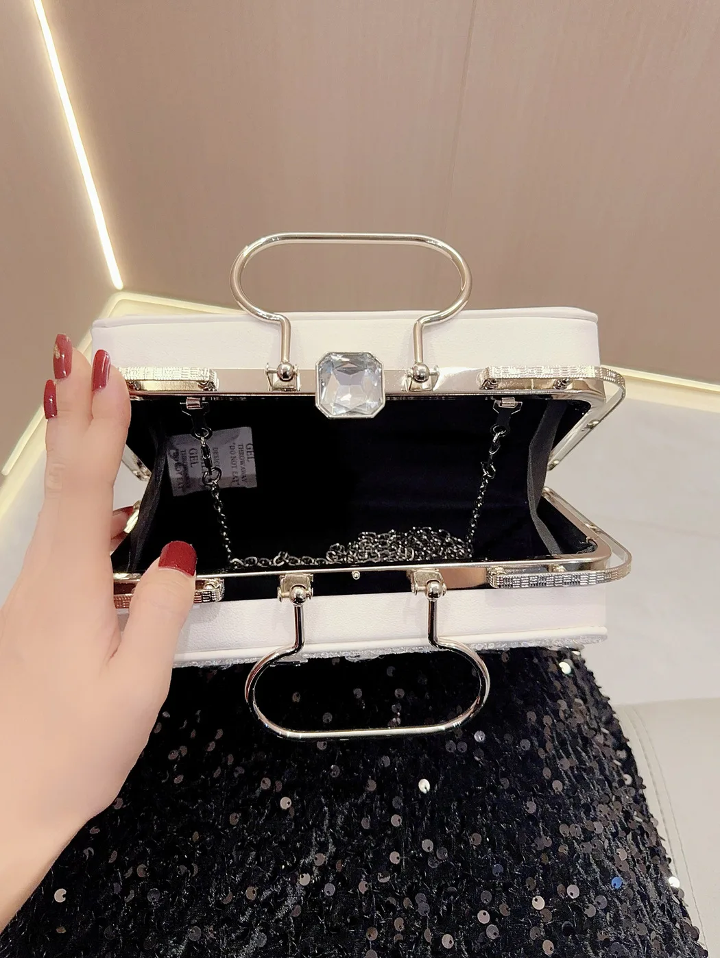 White Diamond 2024 Wholesale Custom Rhinestone Bags Ladies Dancing Party Handbags Women Luxury Clutch Evening Purse