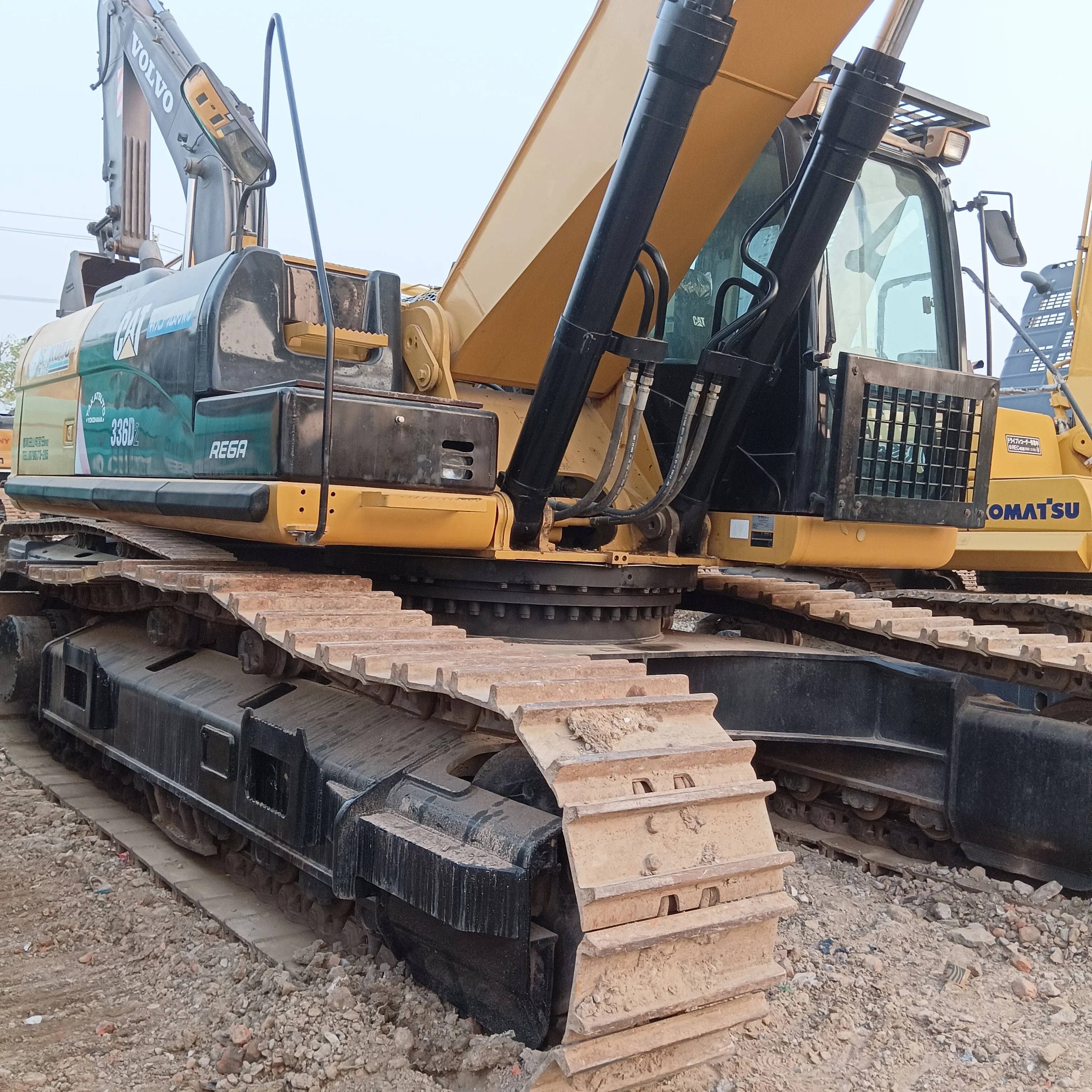 Hot sale Japanese made CAT336d used Caterpillar excavator 336D best price used cat336D2 excavator with free shipping
