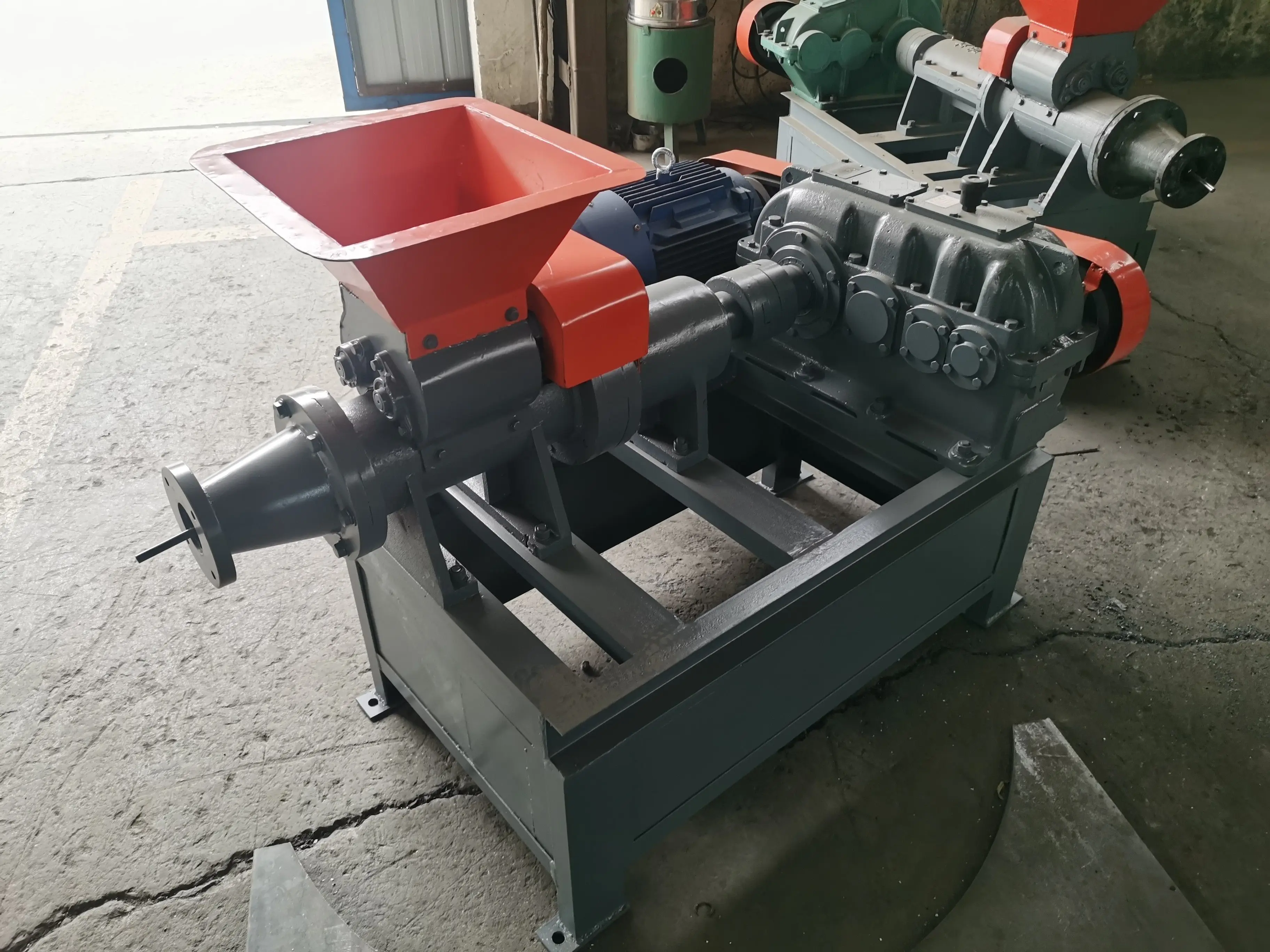 Biomass Fuel Coffee Grounds Carbon Powder Extruder Sugar Cane Bagasse Olive Pomace Cotton Stalks charcoal powder making machine