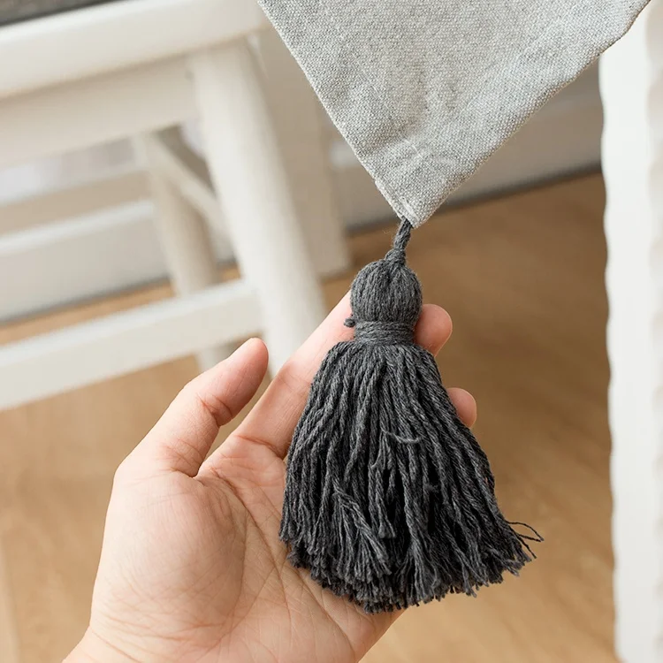 Wholesale modern design luxury plain gray cotton woven fabric hotel dinner decoration tablecloth with tassels table cover