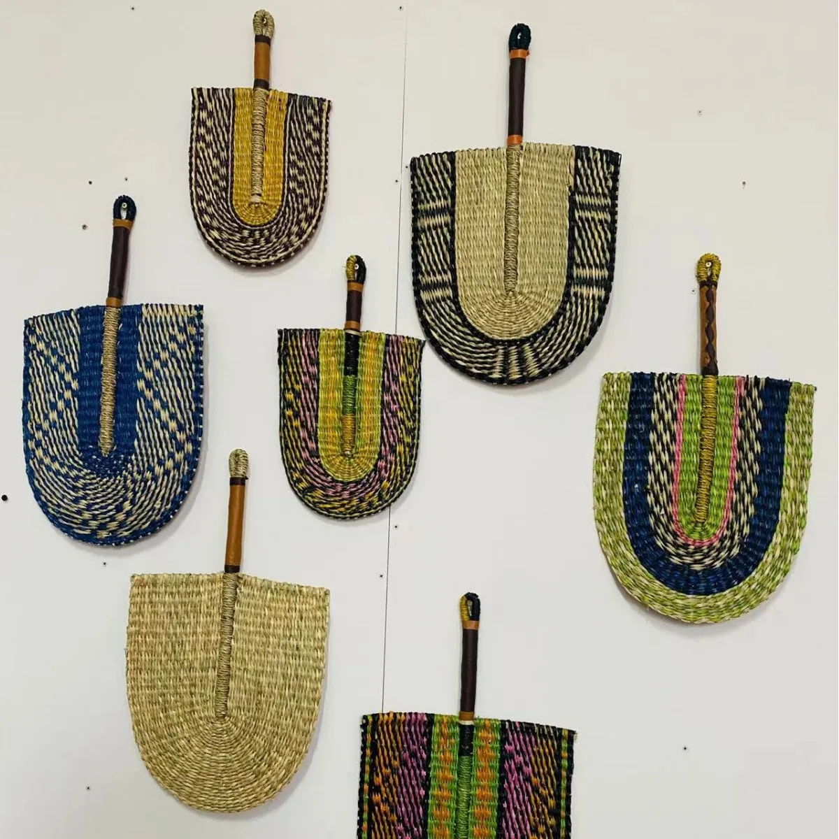 Room Space Natural Material Hand Fan Decorative Wall Hanging Wall Art Made In Viet Nam Cheap Price Decor
