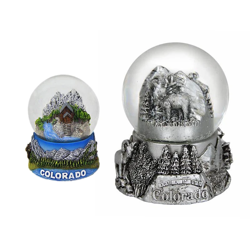 Custom glass water globe resin crafts tourist souvenir Colorado Barcelona Finland Prague Chicago Denver New York snow globe