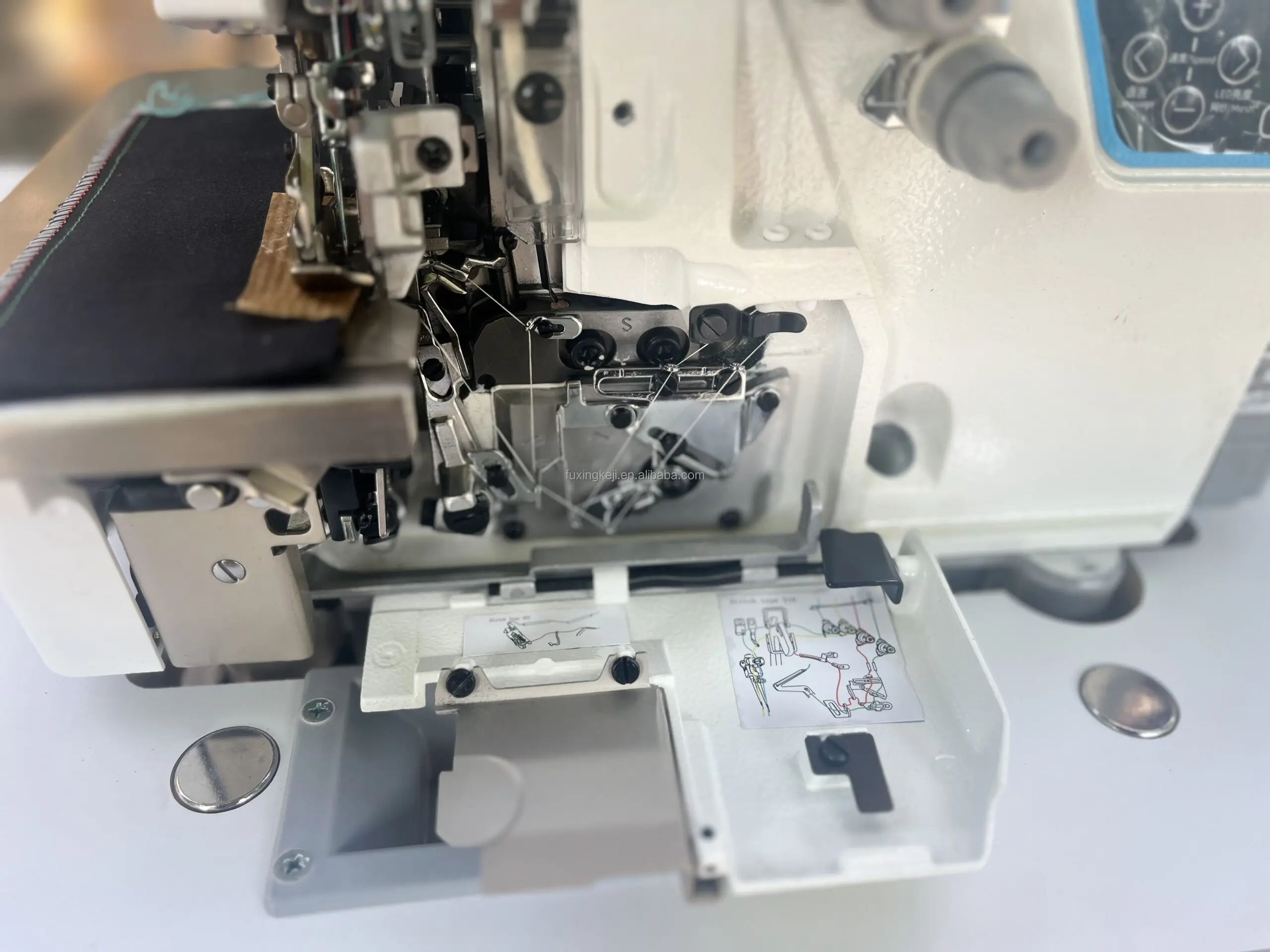New Jack C5F 3 4 5 Thread Super Fast Computerized Overlock Machine suitable for light medium heavy material