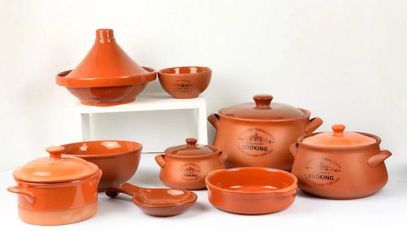 Wholesale Quality  Enamel Dutch Oven  Milk Pots And Pans Cookware Sets  terrocatta Soup pot