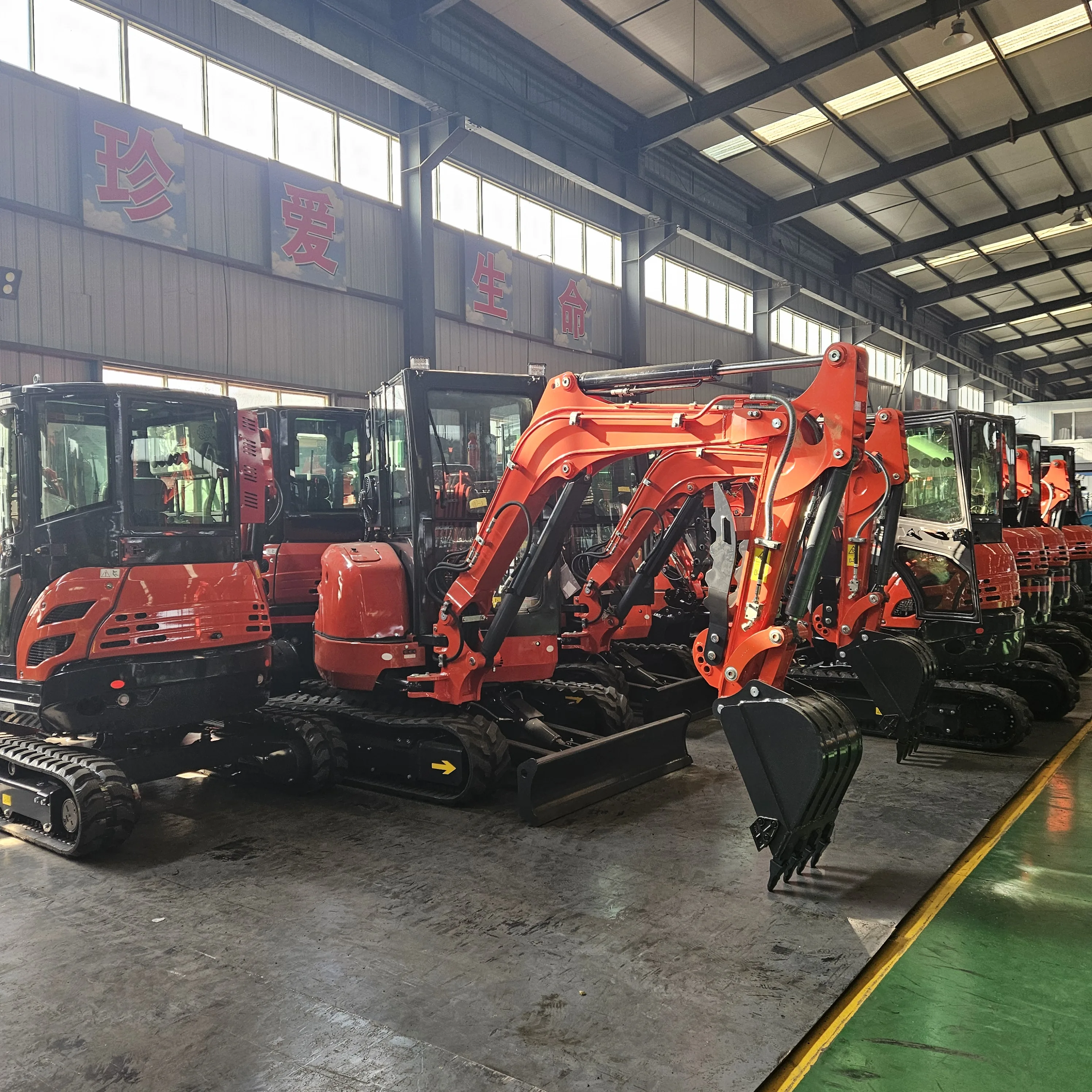 Chinese New R328 Mini Excavator 1.8 Ton Small Digger Mini Excavator Digger Epa Approved Grab Excavator