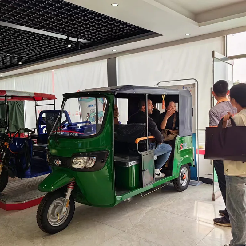 Taxi Tuk Tuk Bajaj Adult Tricycle 3 Wheel Ev Rickshaw Most Electric Tricycles Sold for Sale