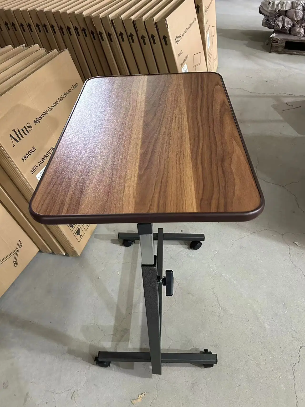 Высококачественная медицинская Регулируемая прикроватная тумбочка с колесами Больничная