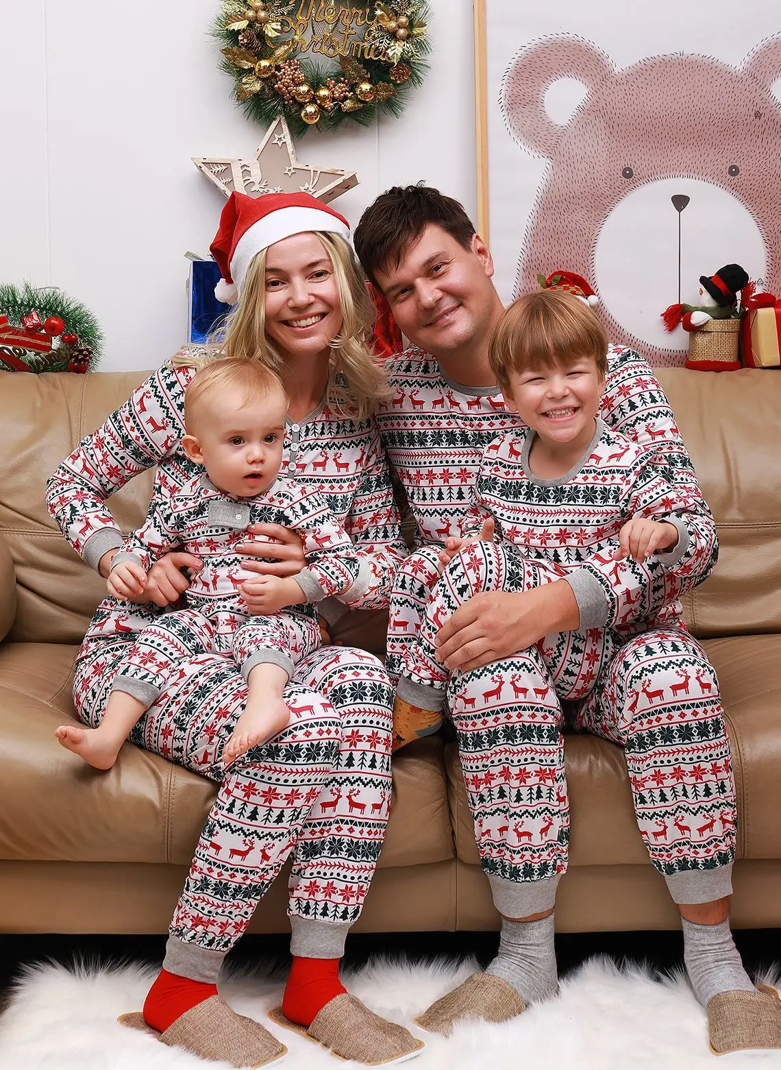 Rarewe 2024 Christmas Pajamas Printed Xmas Family Matching Outfits Two Pieces Sleepwear Sets Christmas Family Pajamas Sets