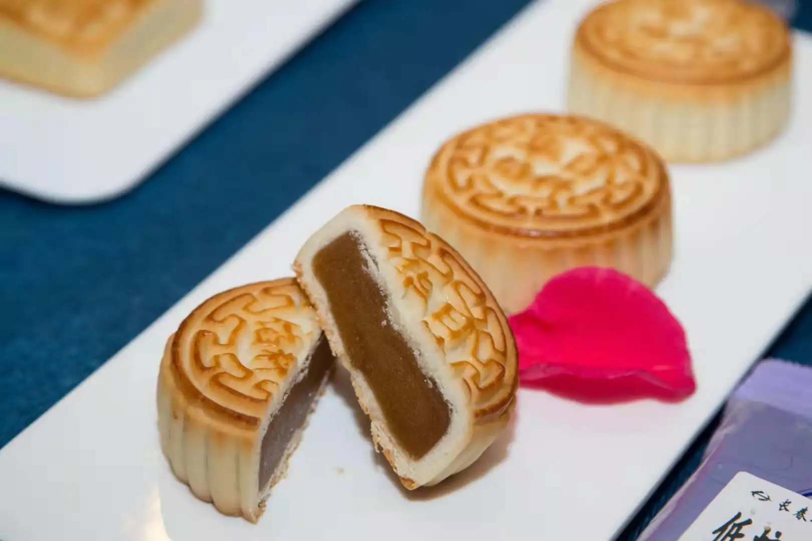 Лидер продаж, традиционные пирожные в виде Луны ручной работы