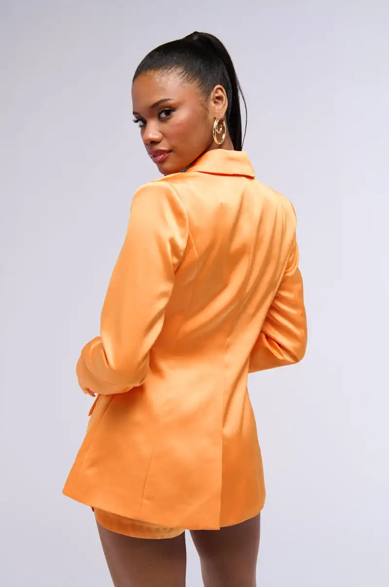 Low Moq Custom Clothing Elegant Satin Suit Slim Fit Blazer Jacket + High Waist Mini Shorts Plus Size Women Two Piece Sets