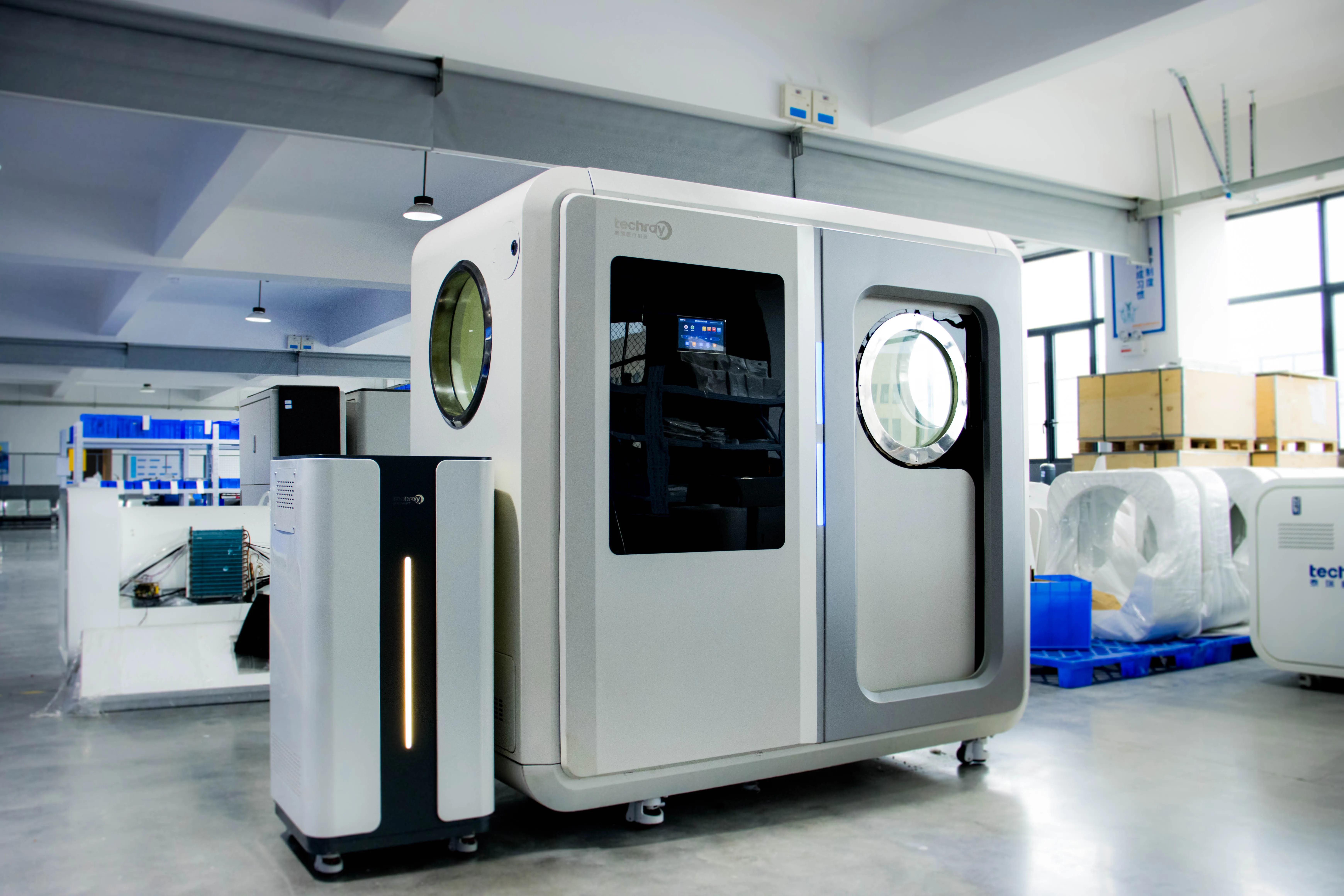 Chinese Manufacturer High Quality Hbot Hard Shell Packaging Sitting  Mild Hyperbaric Oxygen Chamber