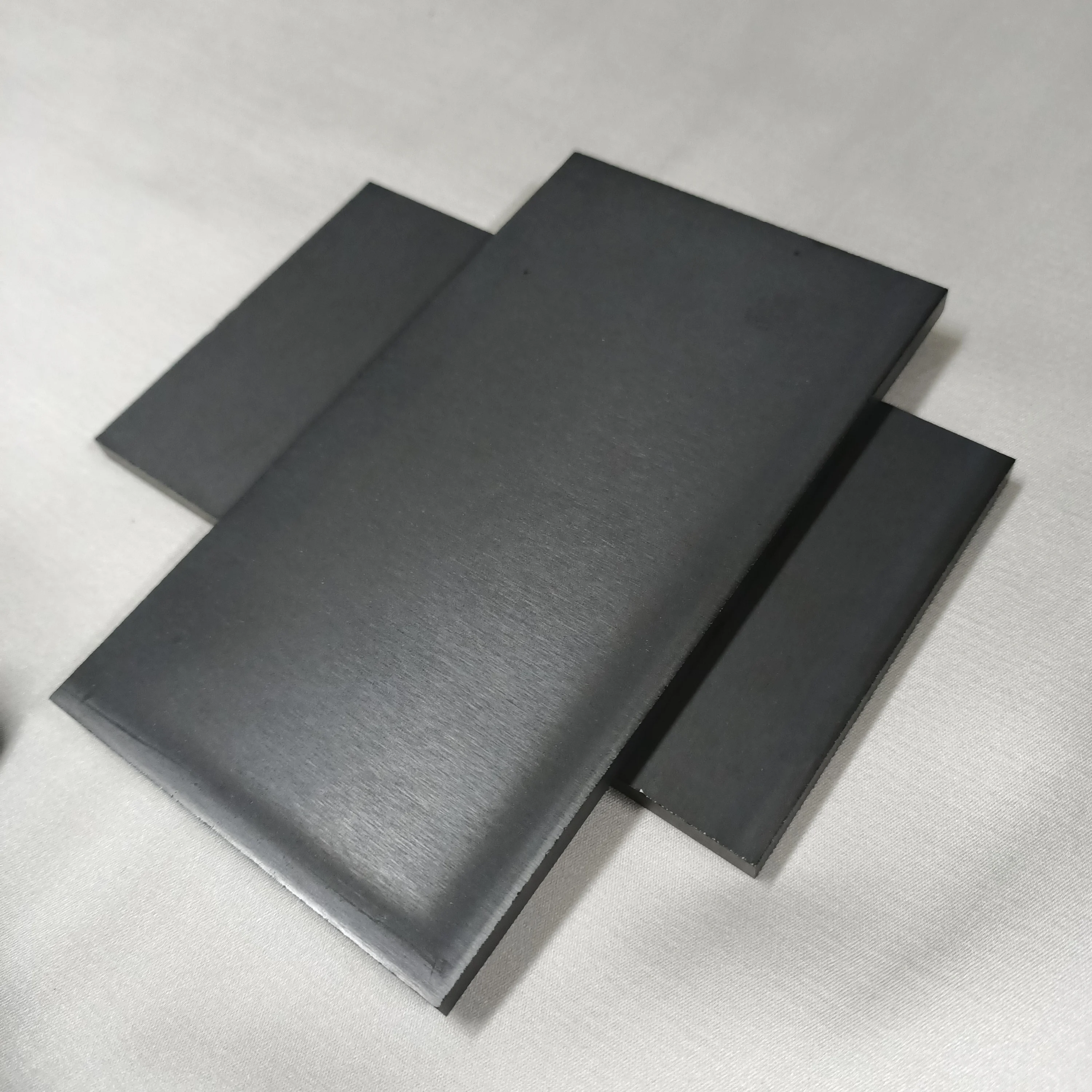 Size customized anti-wearing boron carbide board b4c ceramic plate