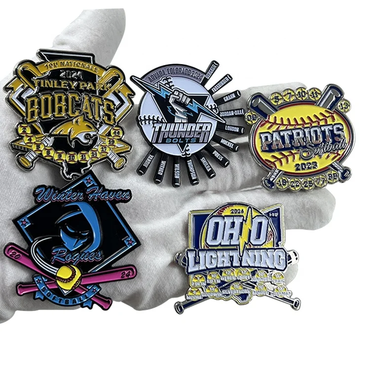 Best Friend Customisable Cute Ghost Hard Enamel Pin manufacturer Packaging Case Baseball Baseball Backing Card