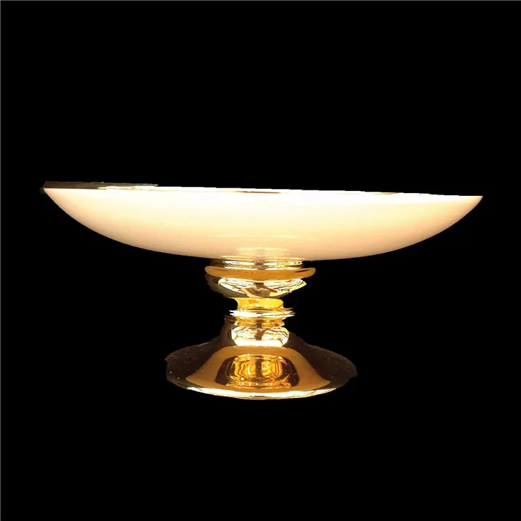 
2020 new design with flower ceramic plate gold leg dried fruit cakes high plate with leg 