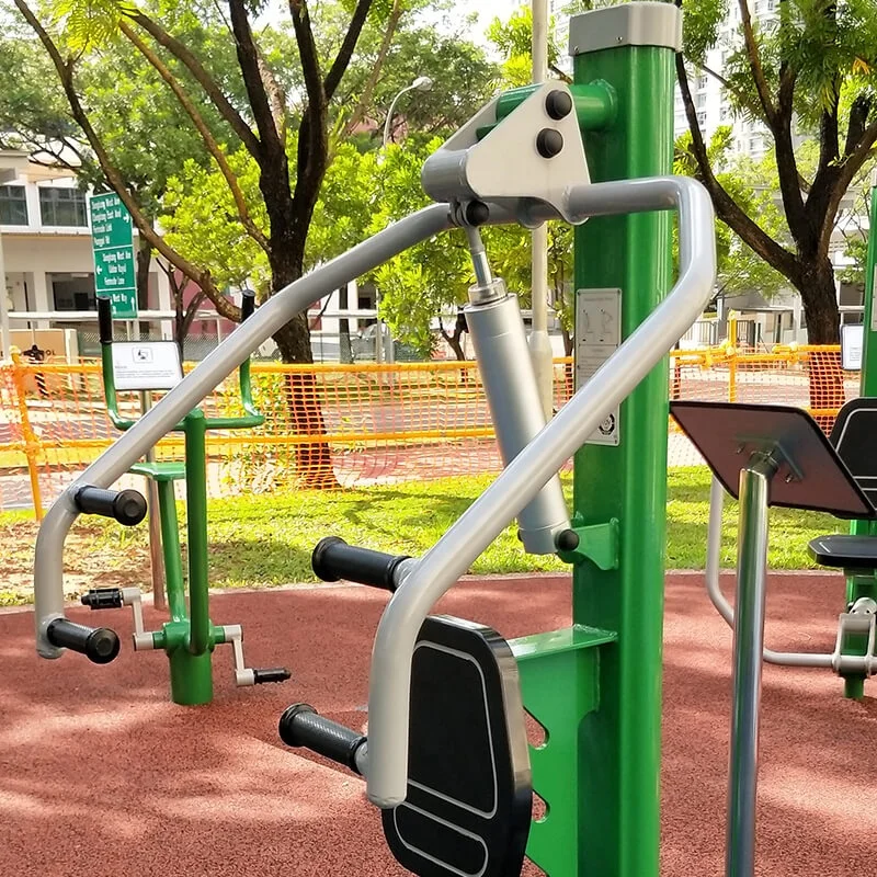 Outdoor Hydraulic Fitness Equipment Park Vertical Press Adjustable Resistance for Seniors