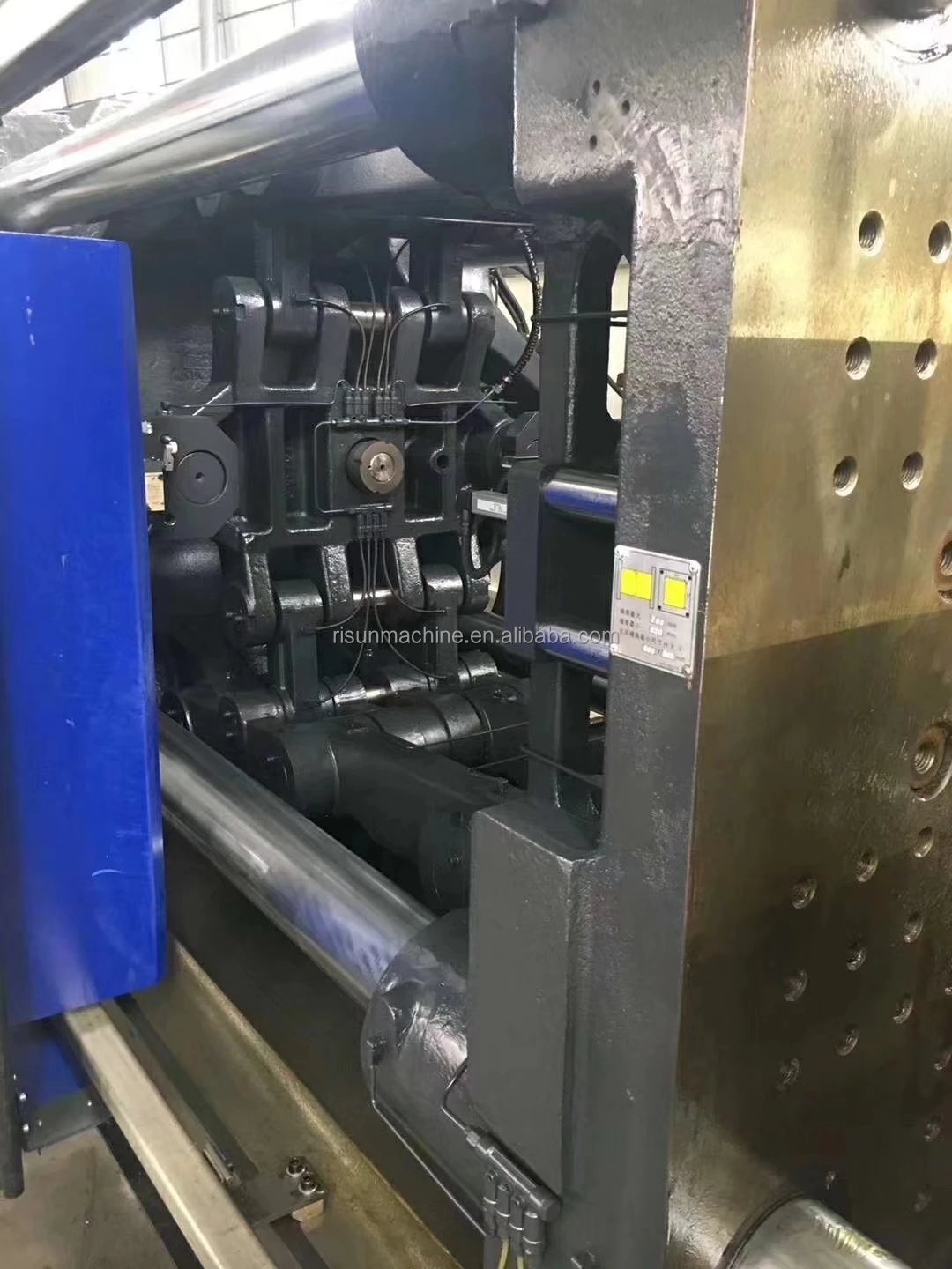 Servo Haitian 470 ton MA4700 used plastic injection molding machine second hand molding machine