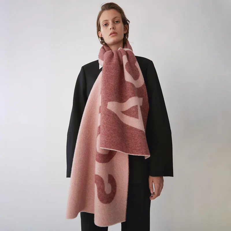 European Classic Letter Logo Scarf Female Autumn and Winter Thick Shawl Cashmere Scarf Wholesale Men And Womens Scarf
