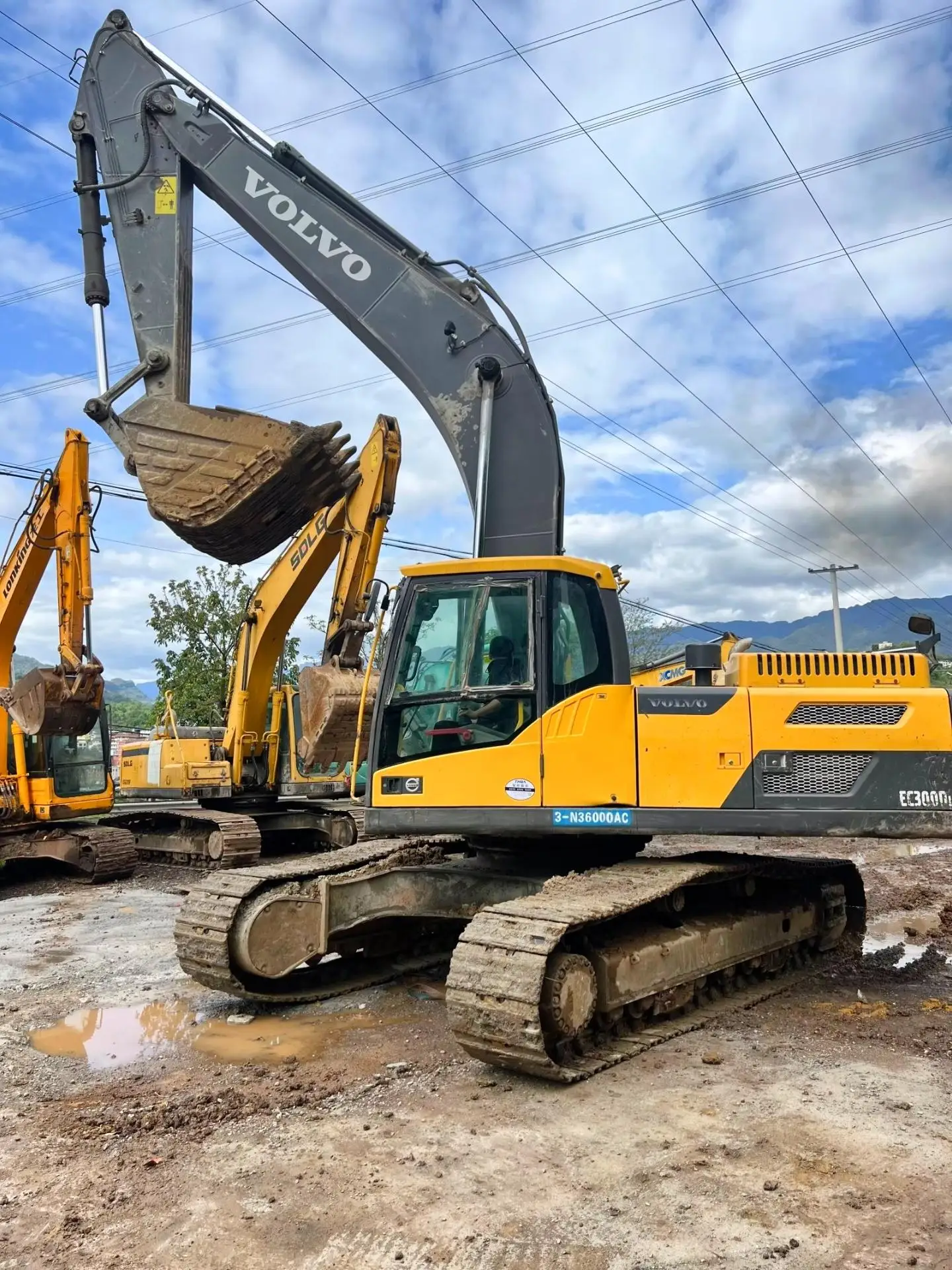 Volvo Ec300dl Less Used Hour Low Price Original Used Excavator Excavator Volvo Ec480 Ec140 Ec210 220 Ec290 300 240