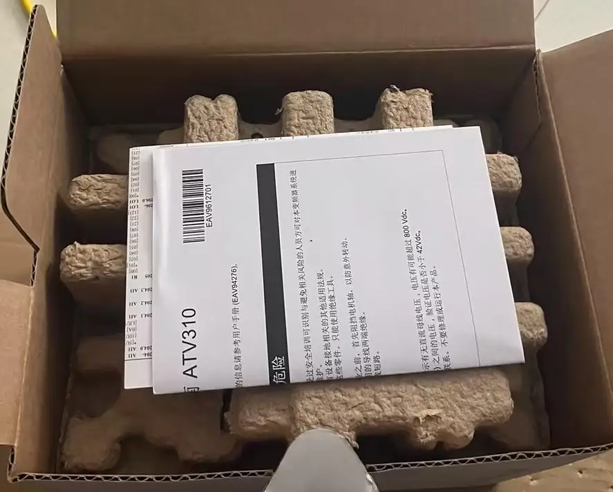 New Original ATV310HU55N4E Schneiders ATV310 Series Frequency Inverter 5.5kw 7.5hp 380V-460V