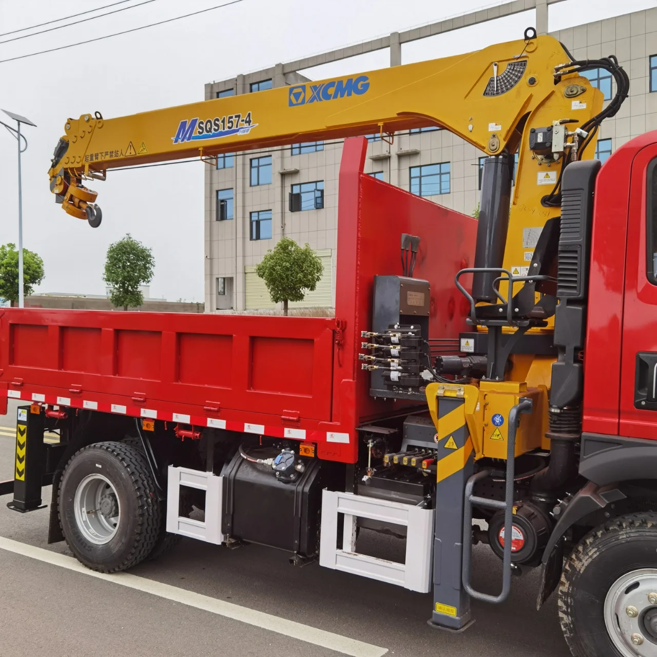 Грузовой кран ISUZU небольшой самосвал с телескопической стрелой новый грузовой