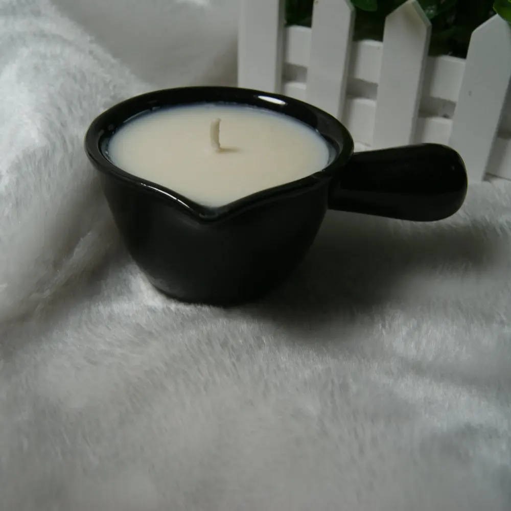 Customized  logo Natural soy wax Scented Essential Oil Massage Candles for relax
