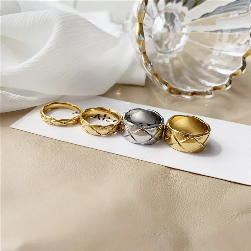
Fashion Rhombus Texture Ring Stainless Steel 18K Gold Plated Ring For Couples 