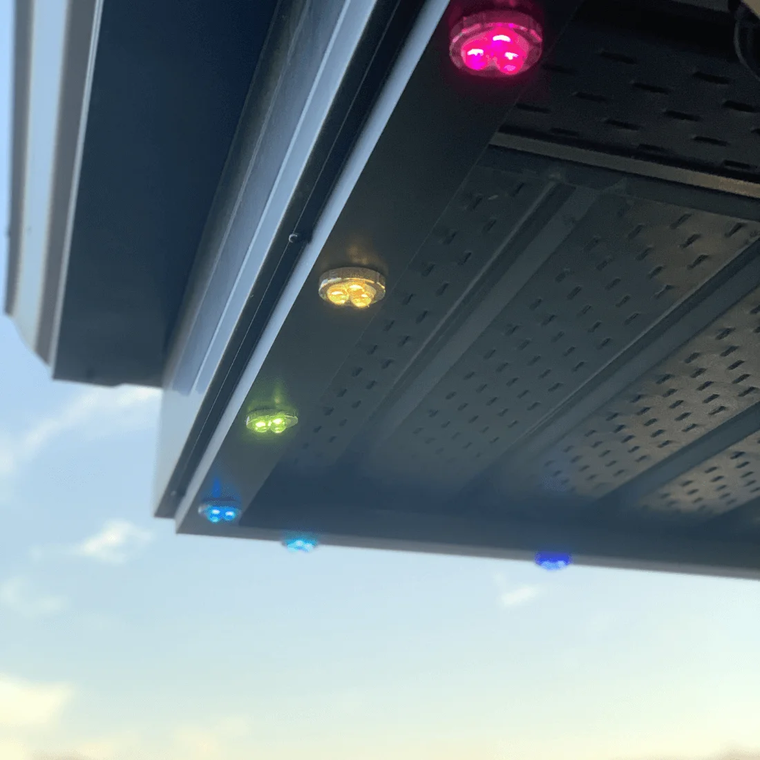 Holiday LED Pixel Point Light  DC12V/24V 5050 RGBW Chasing Light Round 30mm Smart Christmas Permanent Residential Light