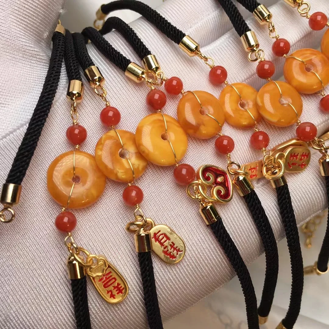  Hot Sale Natural Jade Oriental Peace Buckle South Red Beads Charm Bracelet Factory