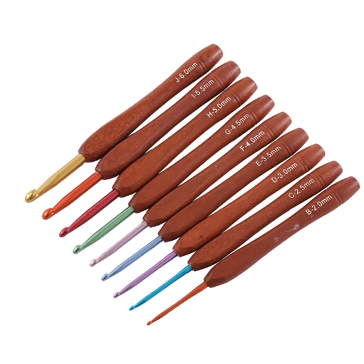 2023 new color crochet head wooden handle multi-size knitting tool set color aluminum crochet