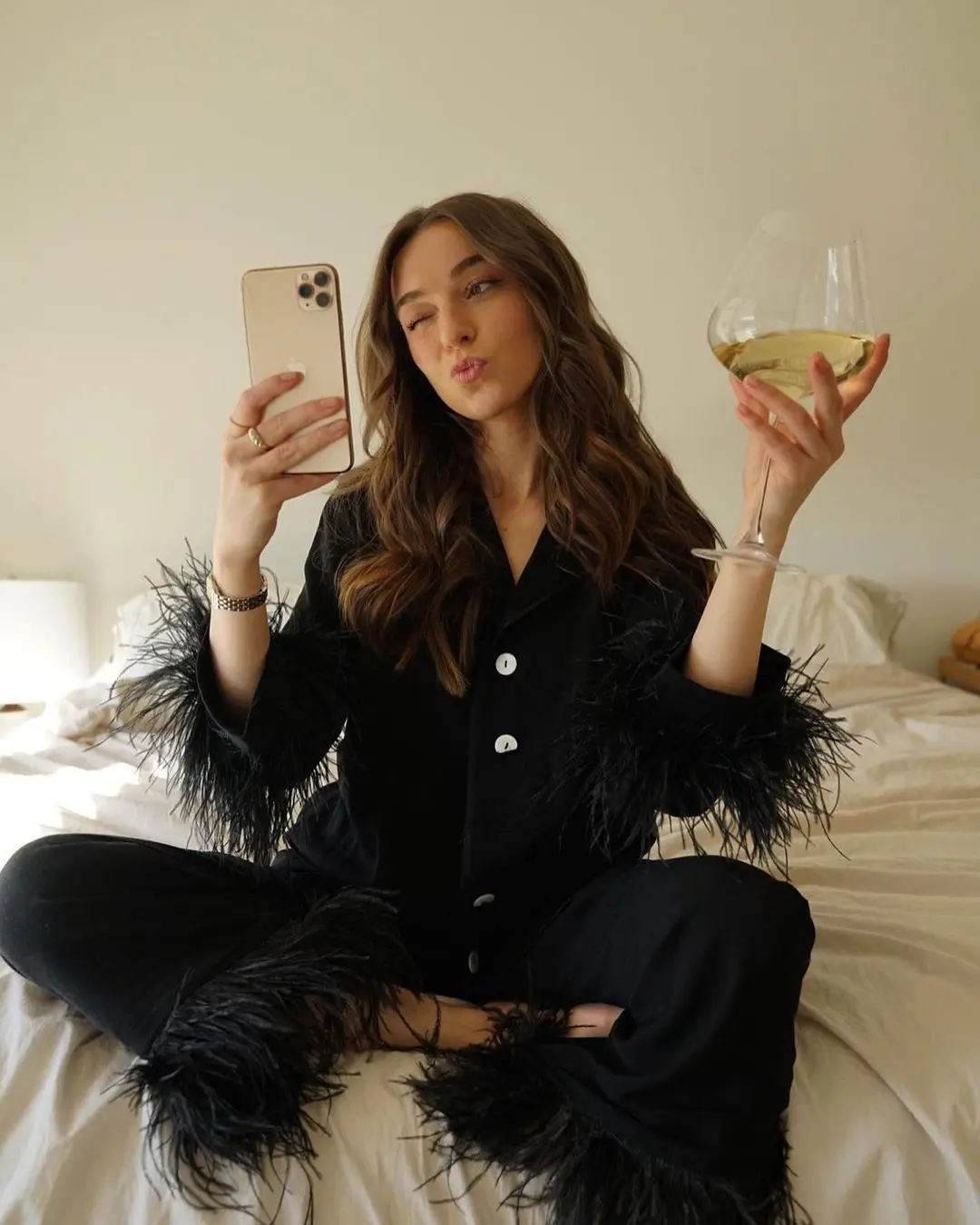 New Loungewear Outfit For Women Sleepwear Casual Ladies Loose Long Sleeve Wholesale Pajamas Ostrich Feather