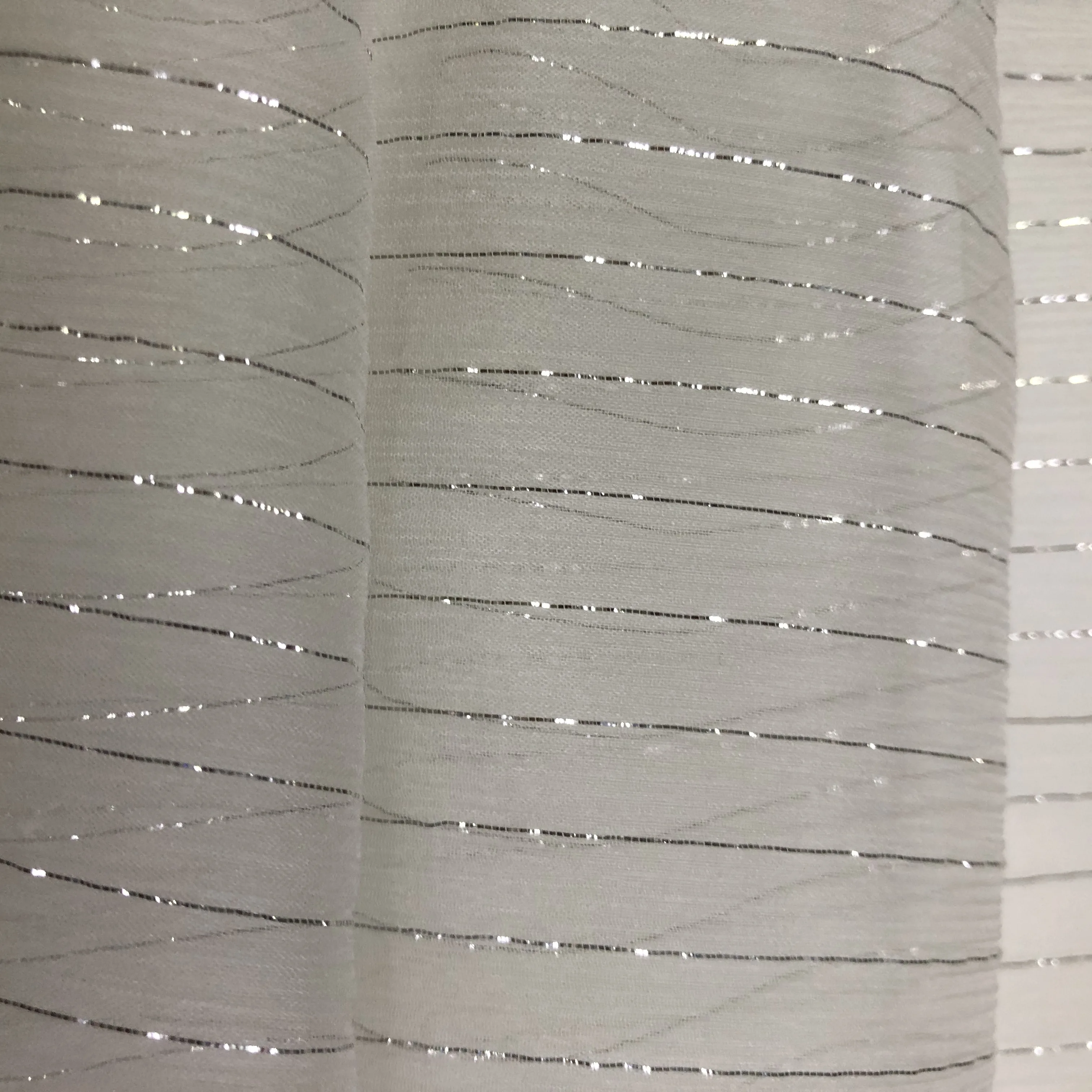 5 мм 100% чистый шелк шифон гофрированный ggt с серебряной Золотой люрексом ткань для женщин высокое качество одежды