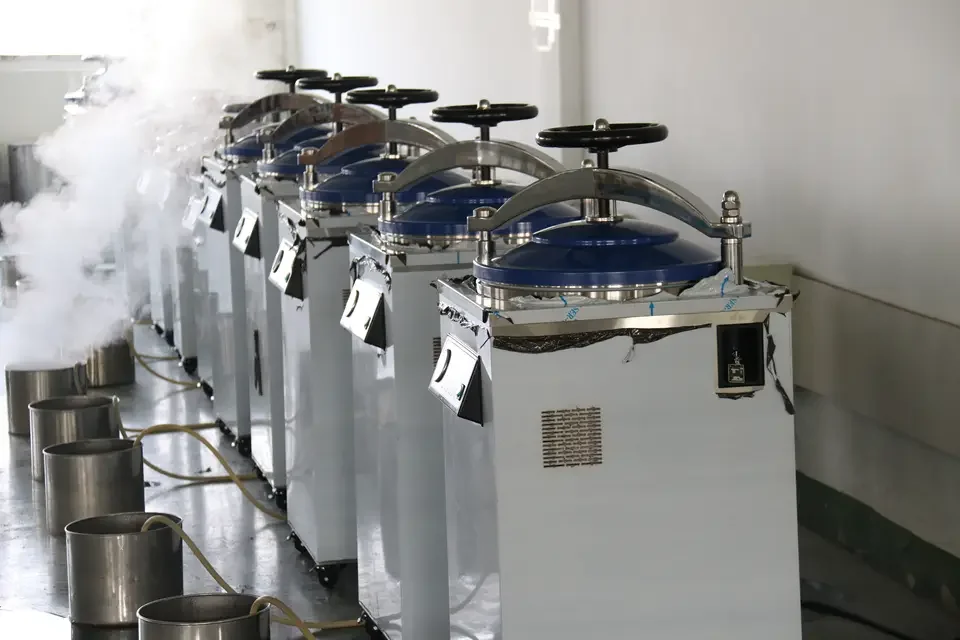 China Manufacturer Surgical stainless steel Uht Autoclave Steam Sterilizer Stainless Steel Sterilization Container