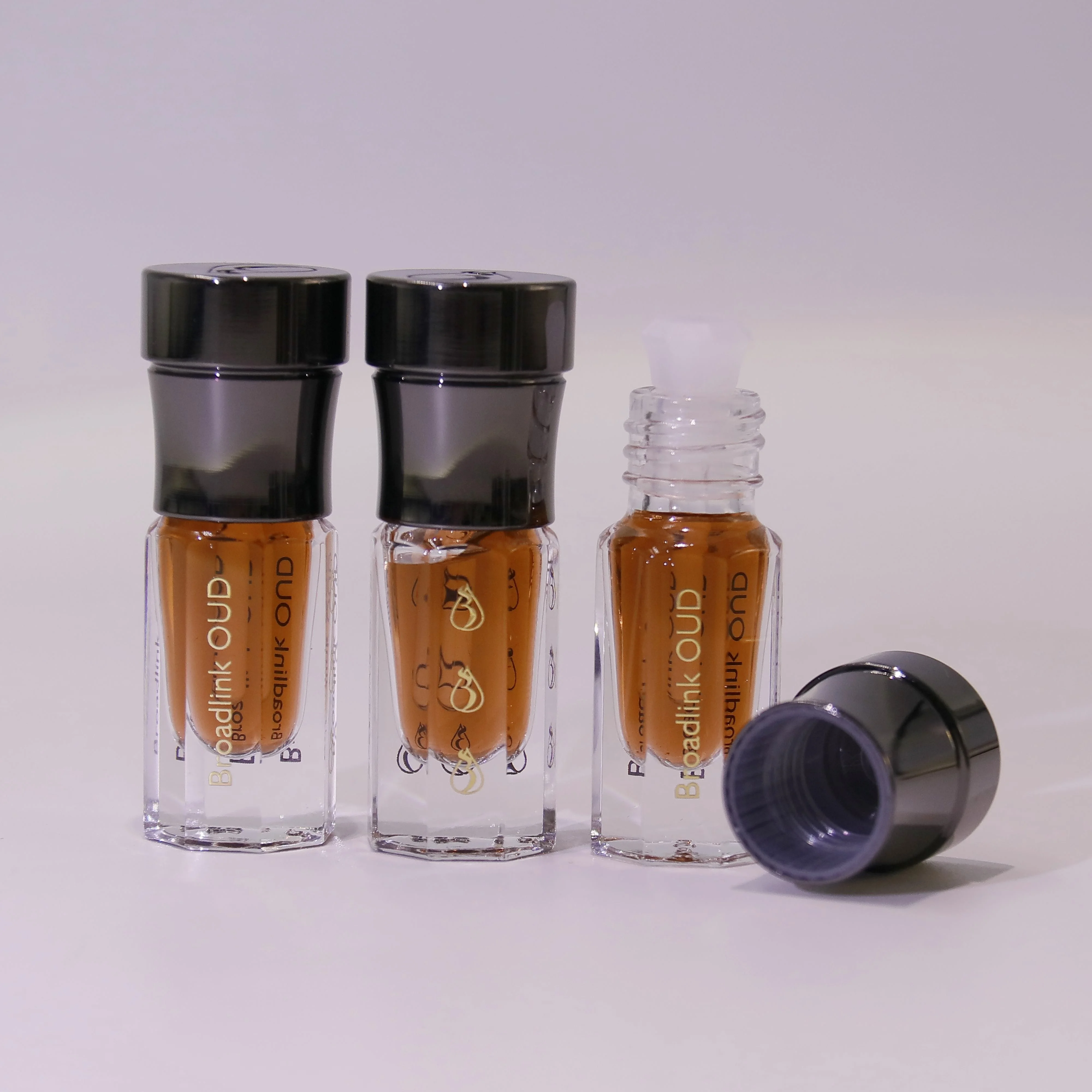 1.5ML Hot Selling Tall Arabic Attar Glass Oil Perfume Tola Bottle With Glass stick Roll on