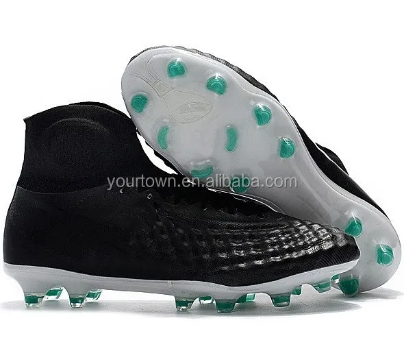 
2020 and 2021 newest steel spike hot selling soccer shoes football boots, cr7 men soccer cleats shoes 