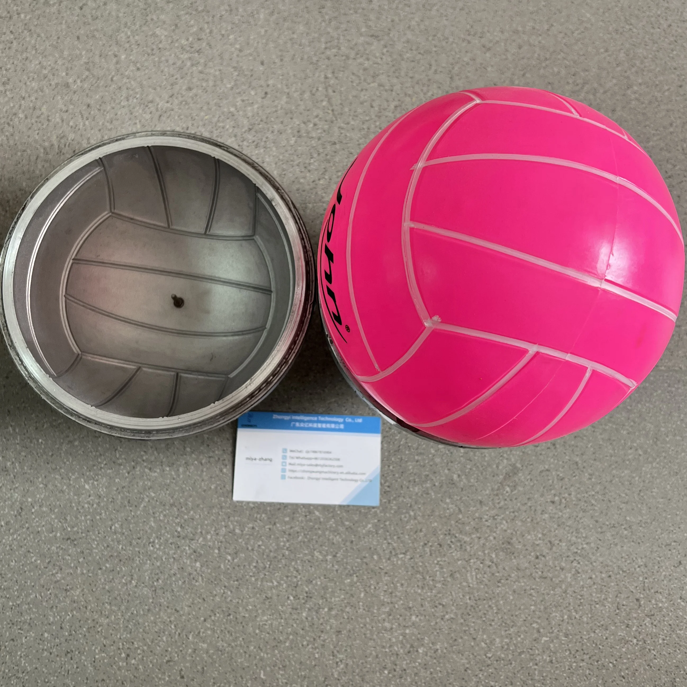 Bathroom Toy Bounce Duck Dinosaur Inflatable Animals Jump toy Copper Ball Mould