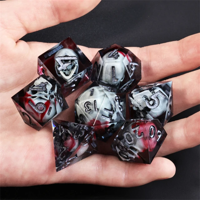 Mini Planet Handmade  Resin Polyhedral 3D Liquid Core Skull Dice Sharp Edges for DND RPG Board Role-Playing Games Custom Logo
