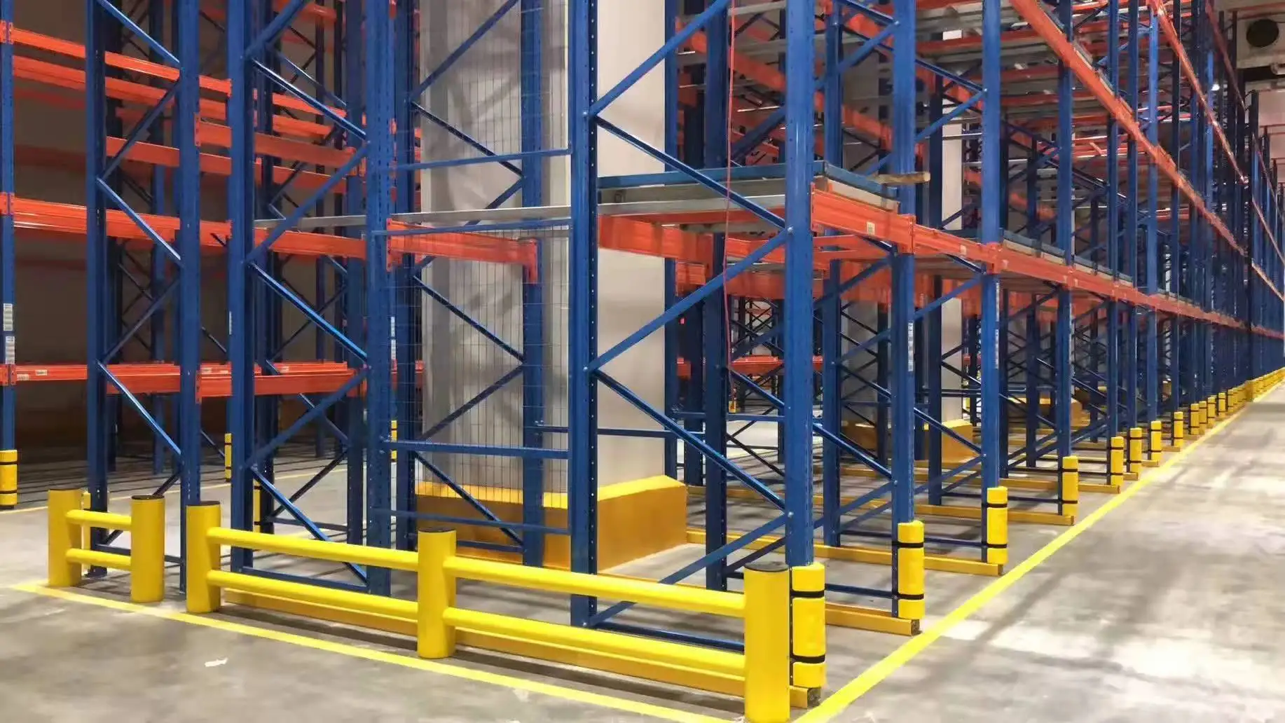 Flexible Balustrades & Barriers Effective Barriers for Protecting People and Goods