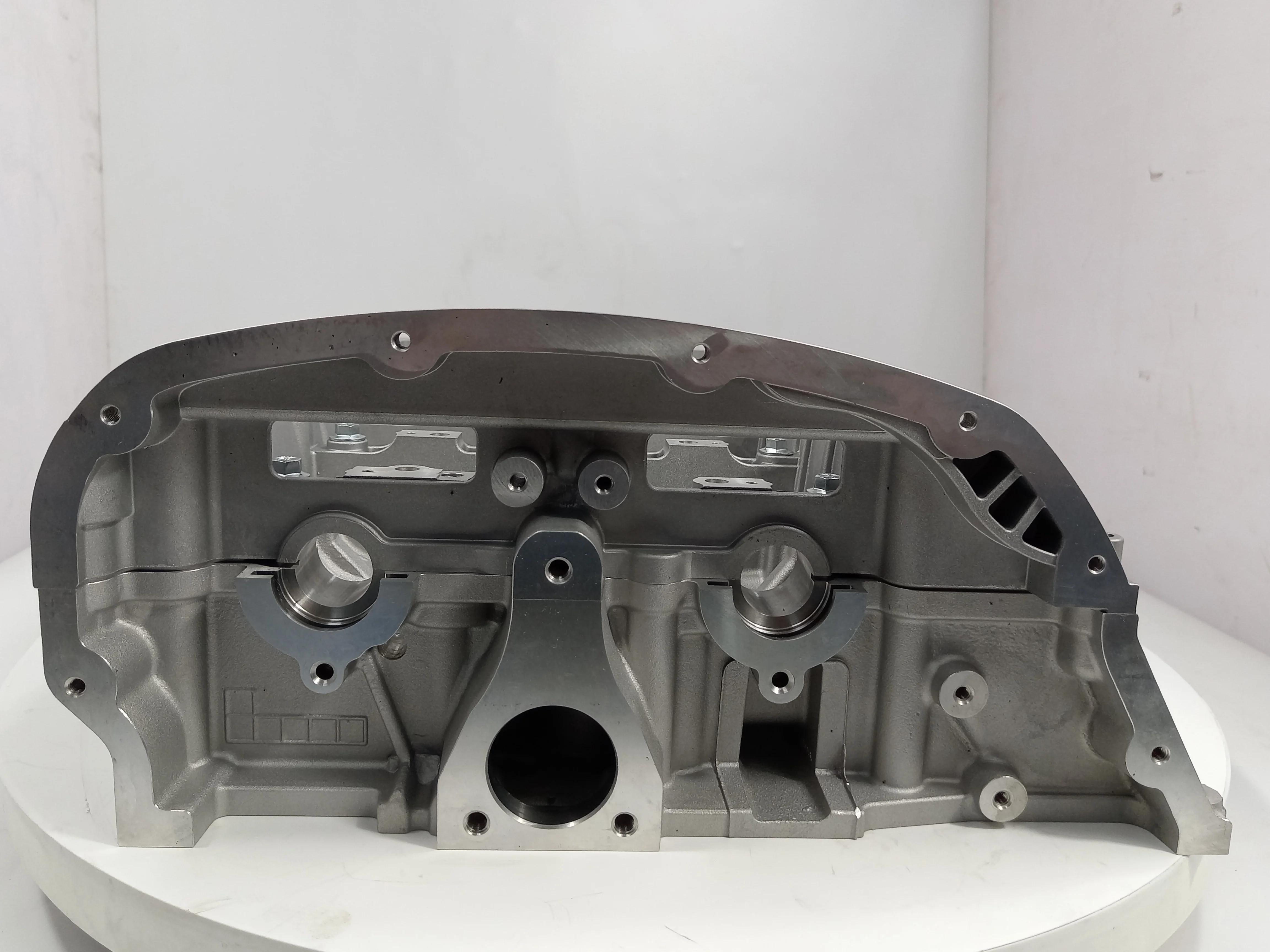 Wholesale 4 Valve Diesel  908758  Engine  Cylinder Head For Ford Transit 2.2