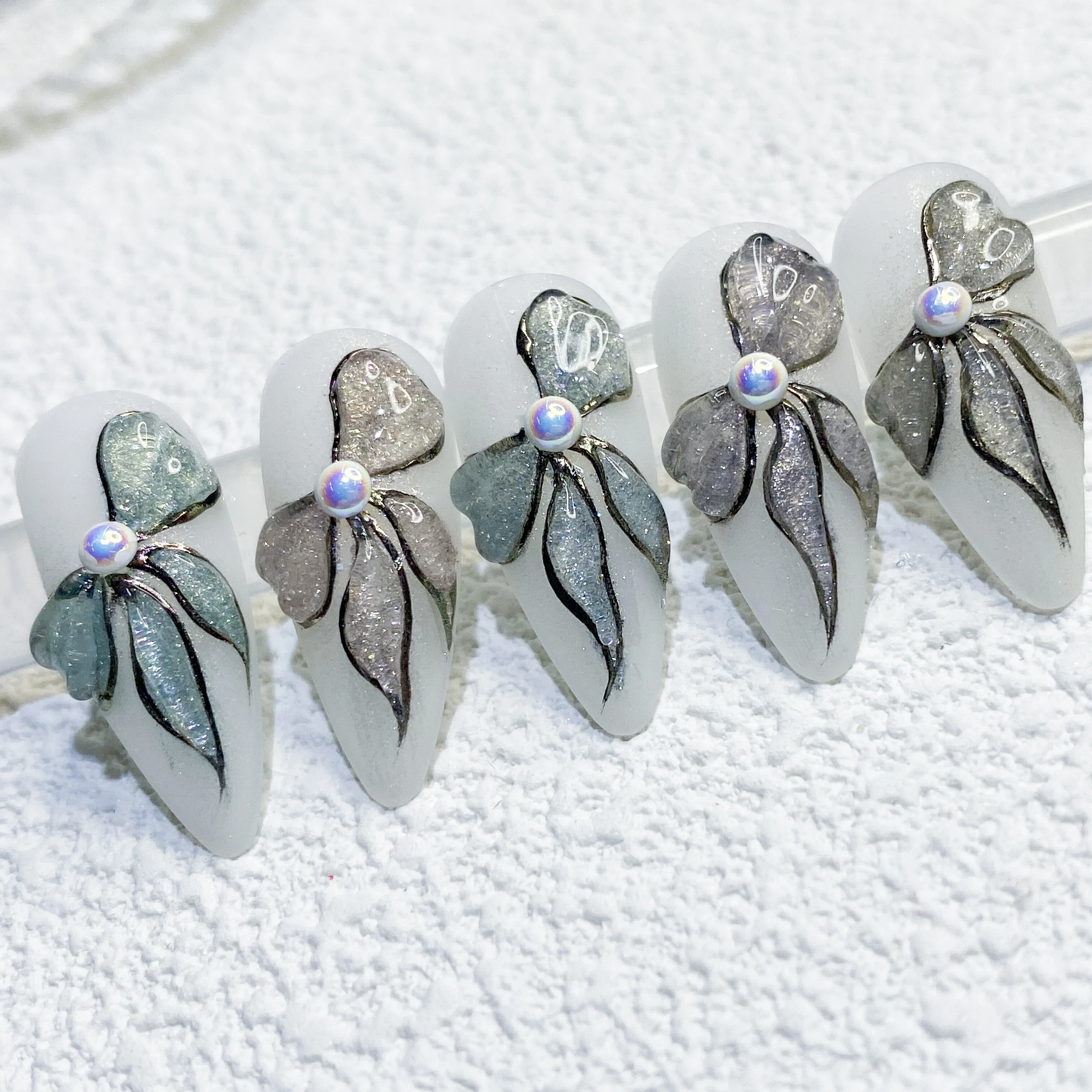 2021 Skywei New reflective crystal cat eye gel polish magnet nails