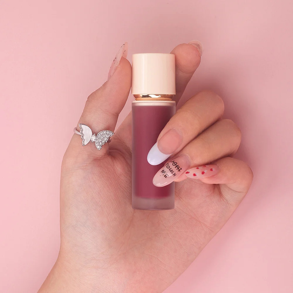 The New Arrival 12 colors Wholesale Luxury Makeup Organic Waterproof Velvet Lip Stick Vegan Private Label Matte Liquid Lipstick