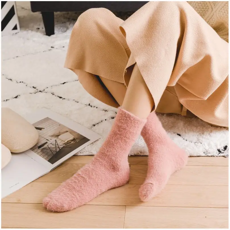 Custom Design Latest Sport Socks Pack Of Non Slip With Pockets Fuzzy Cotton Kids Merino Wool Dino Socks