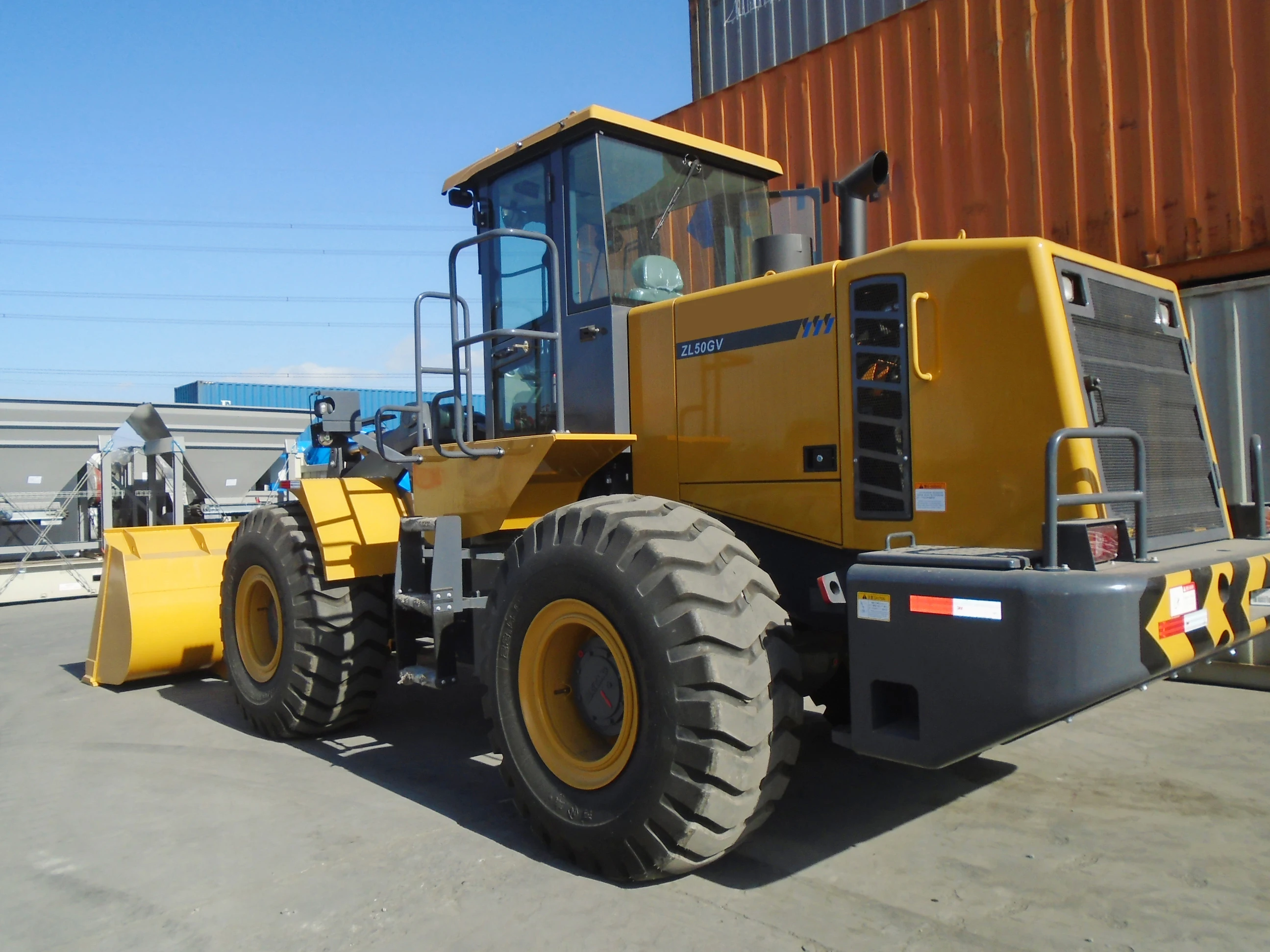 5T Wheel Loader ZL50GV With Big Volume Bucket For Loading Work In South America